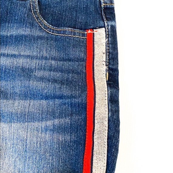 JORDACHE Denim Cuffed Thigh Striped Shorts - Picture 2 of 6